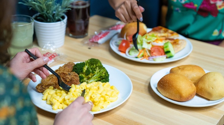  Golden Corral Mothers Day Menu: Does Golden Corral Have a Mother’s Day Special
